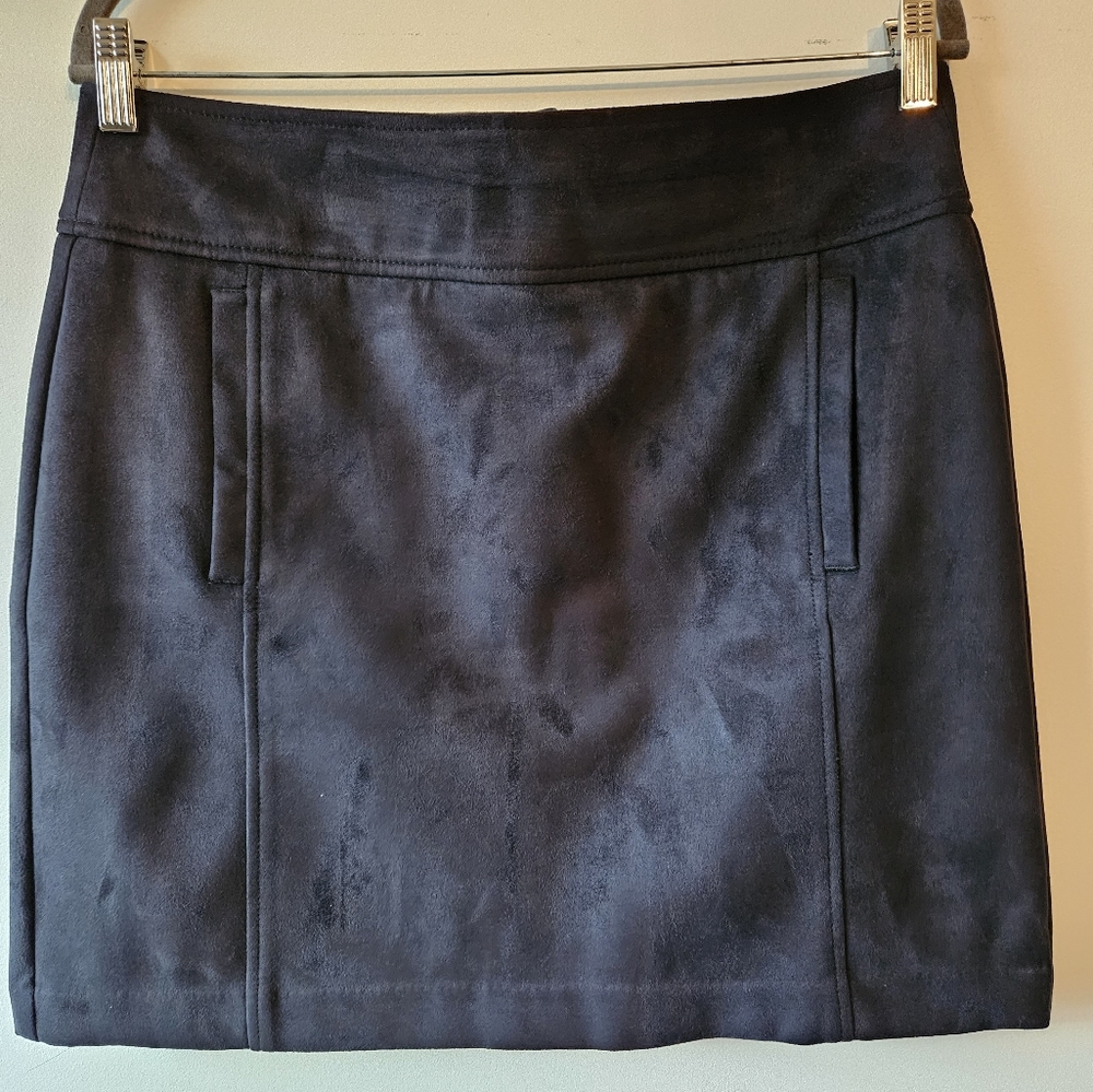 *2 For $30* Loft faux suede navy skirt. Size 10